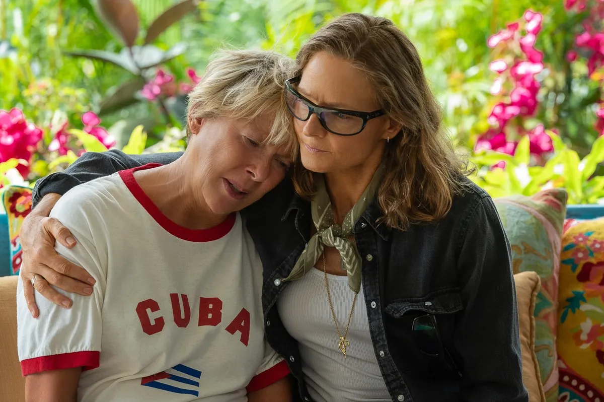 Cultura pop: Le prime foto di Annette Bening e Jodie Foster nel biopic sulla nuotatrice lesbica Nyad