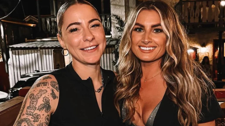 La star di X Factor ha rivelato che quest'estate si sposerà con la sua compagna Emilia