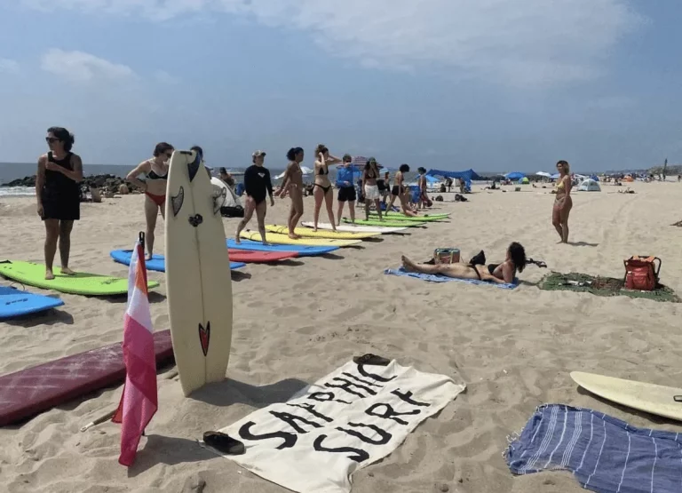 Sulle Onde dell'inclusione: il movimento saffico surfistico a New York